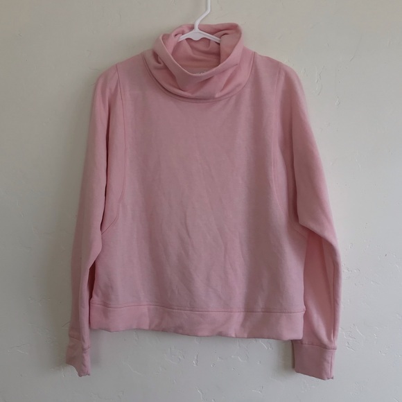 cropped turtleneck sweatshirt